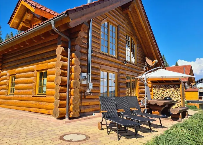 Luxus-ferienhaus Blockhaus Nr 1 Toplage Am Mit Sauna, Outdoor-hottub, Kamin Auf 1300m Uem Semesterbostad *